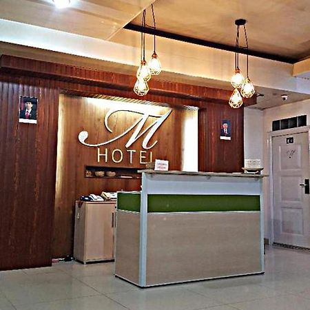 Mitra Hotel Γιογκιακάρτα Εξωτερικό φωτογραφία